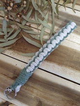 Load image into Gallery viewer, Macrame Keychain
